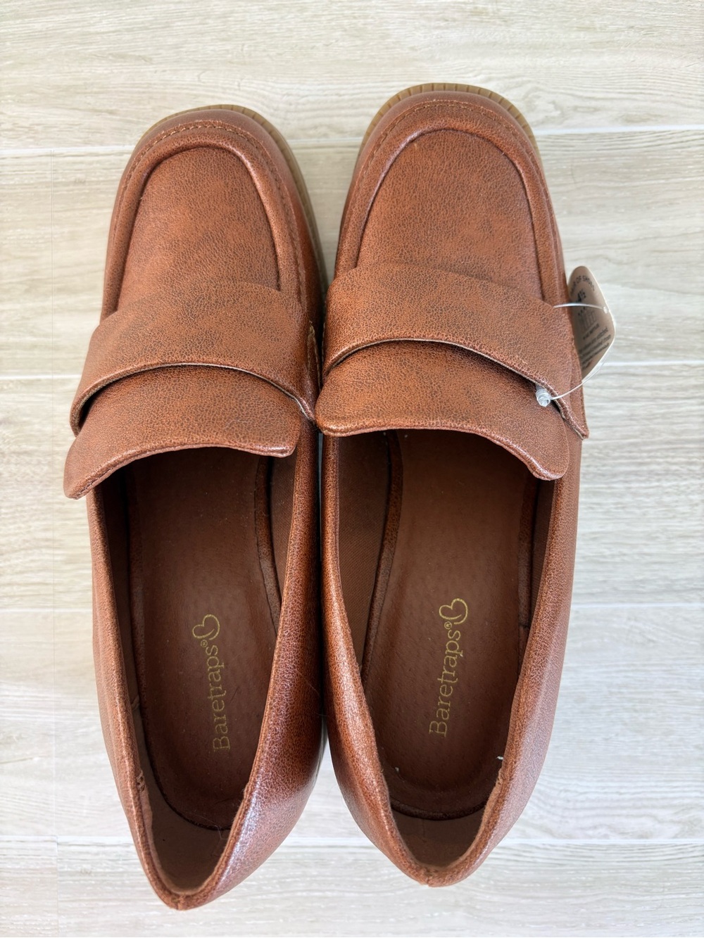 Baretraps Women's Accord Penny Loafers Auburn Chunky Heel Size 8M EUC Comfort - Picture 2 of 9